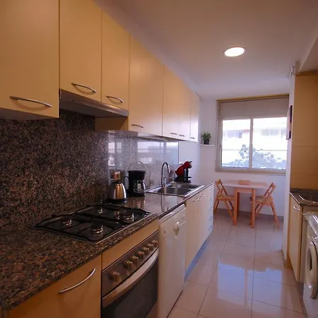 Lets Holidays Cozy Pool