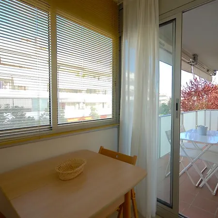 Lets Holidays Cozy Pool Appartement *