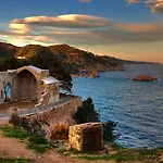 Lets Holidays Cozy Pool Tossa de Mar